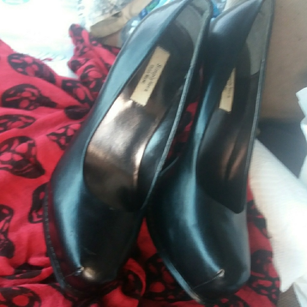 Vera Wang Stilettos